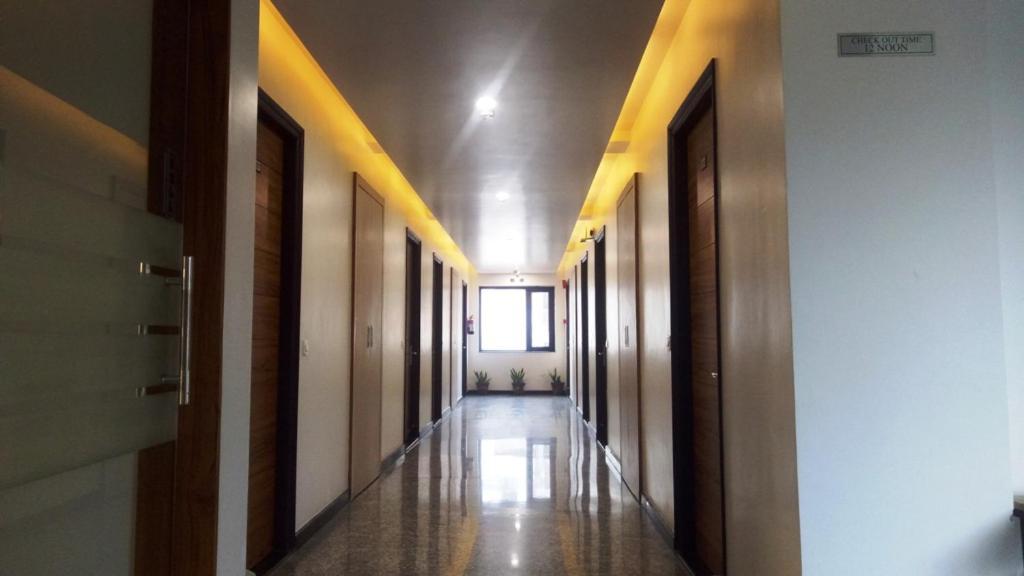 Alankrita Suites & Party Halls メーラト エクステリア 写真